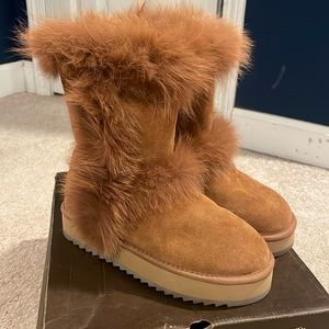 NIB Women’s Ausland Fox Fur Boots